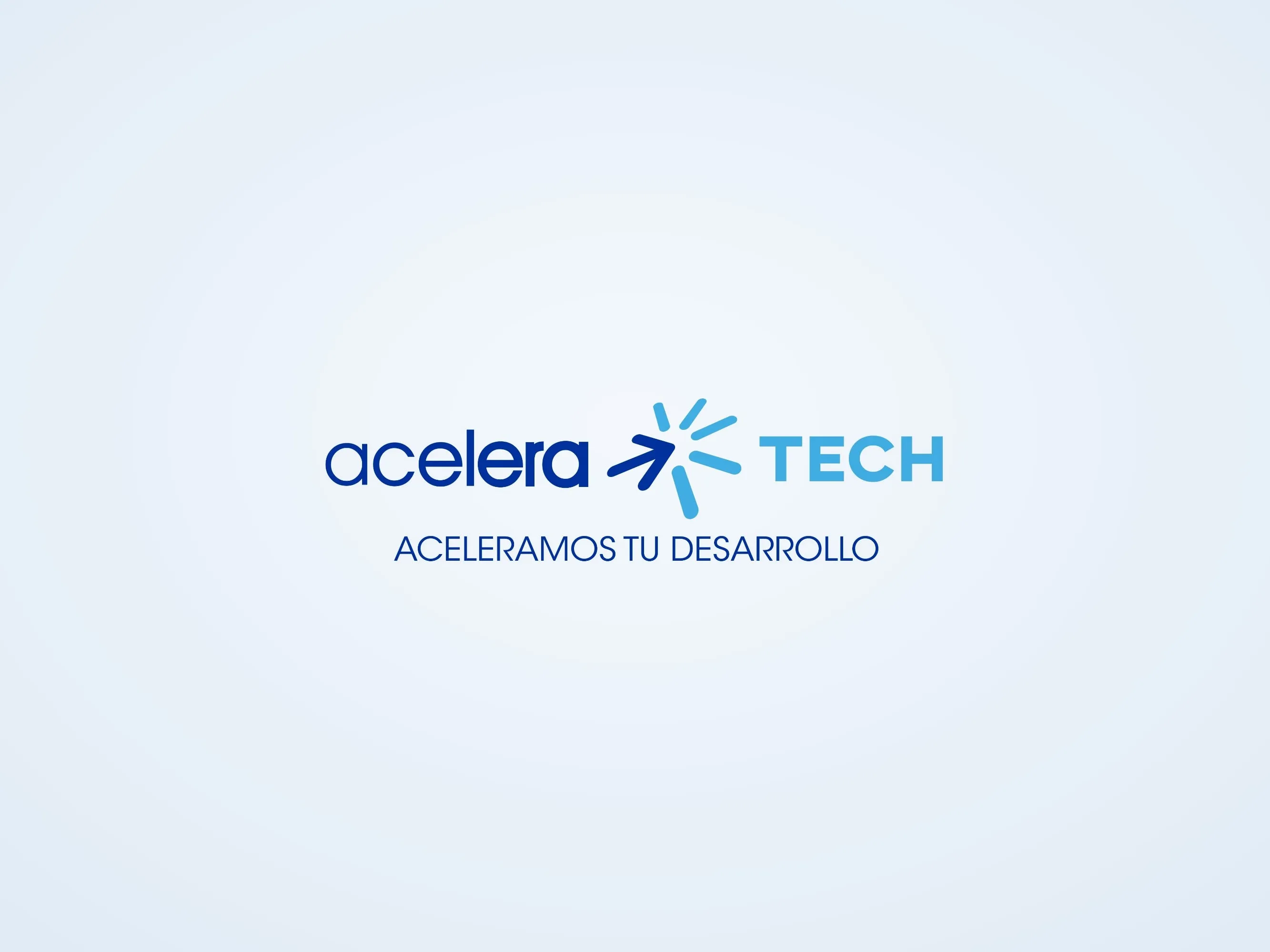 Logotipo de Aceleratech con la flecha que termina en impacto y el lema Aceleramos tu desarrollo